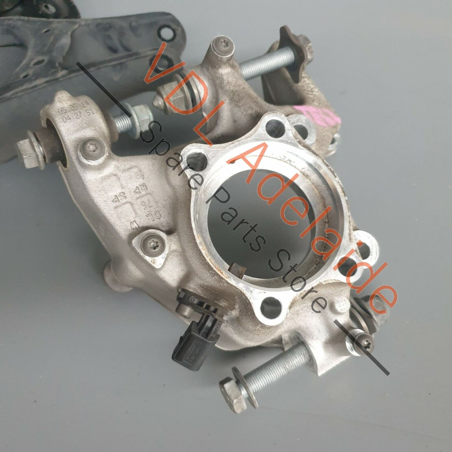 Volkswagen VW Tiguan R 5N MK1 Rear Left Suspension Assembly JES2 1K0505311AB