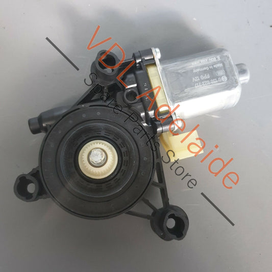 Volkswagen VW Golf R Mk7 Left Front Window Regulator Motor 8W0959801 8W0959802