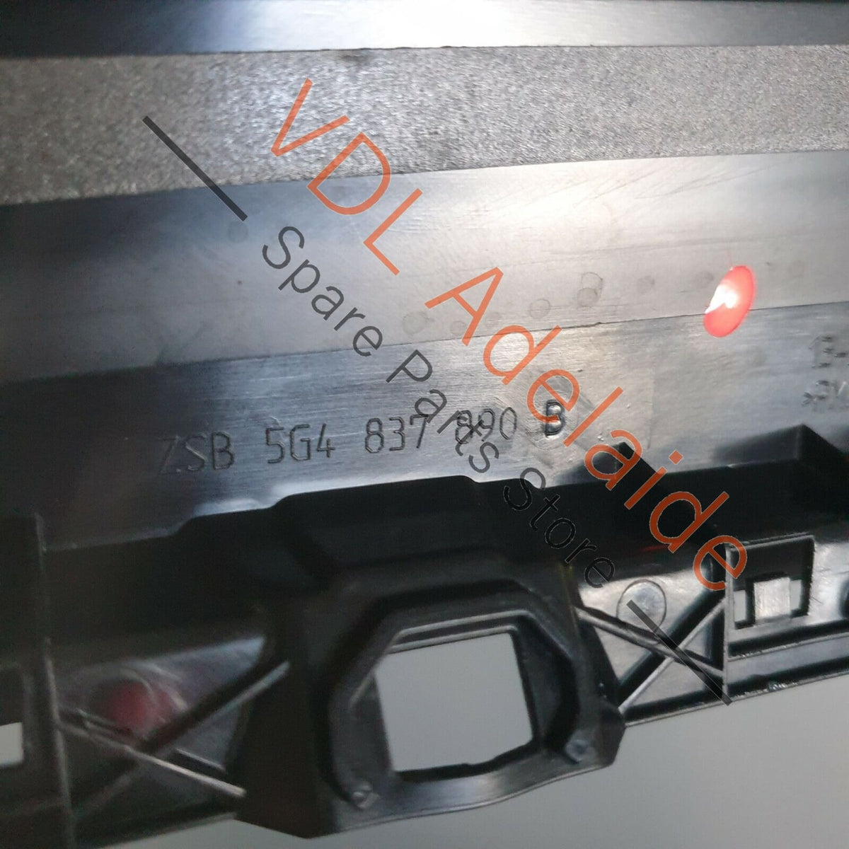 VW Golf R Mk7 Exterior Door Window Moulding Frame Trim Gloss Black Front Right 5G4837890B