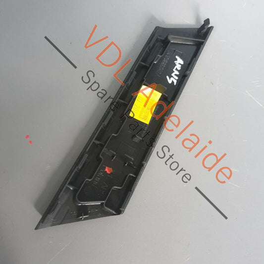 Volkswagen VW Golf R Mk7 Door Handle Interior Trim Right Front / Rear 5G0868040A 5G0868040A