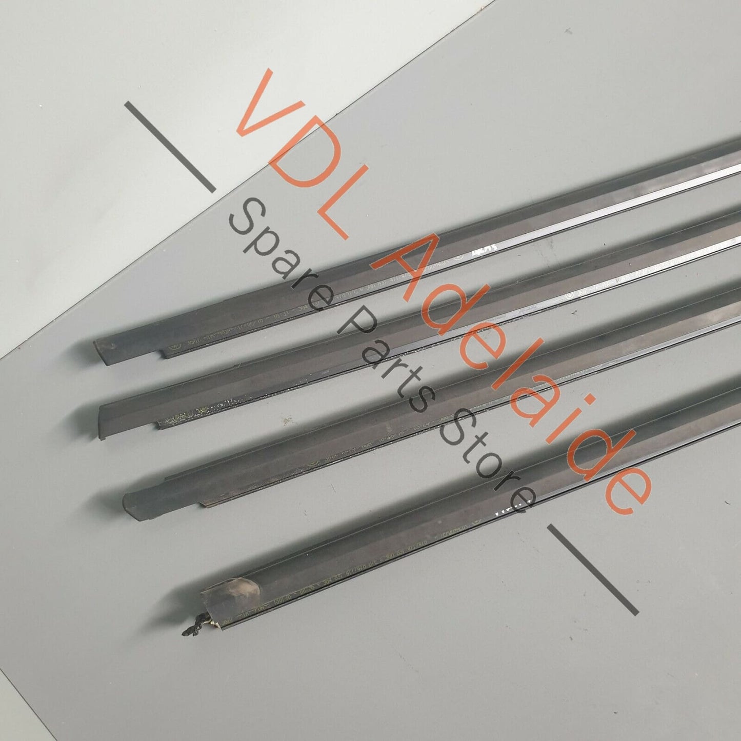 VW Golf Mk7 7 Exterior Window Aperture Seal Set Front & Back Left & Right 5G6839477D