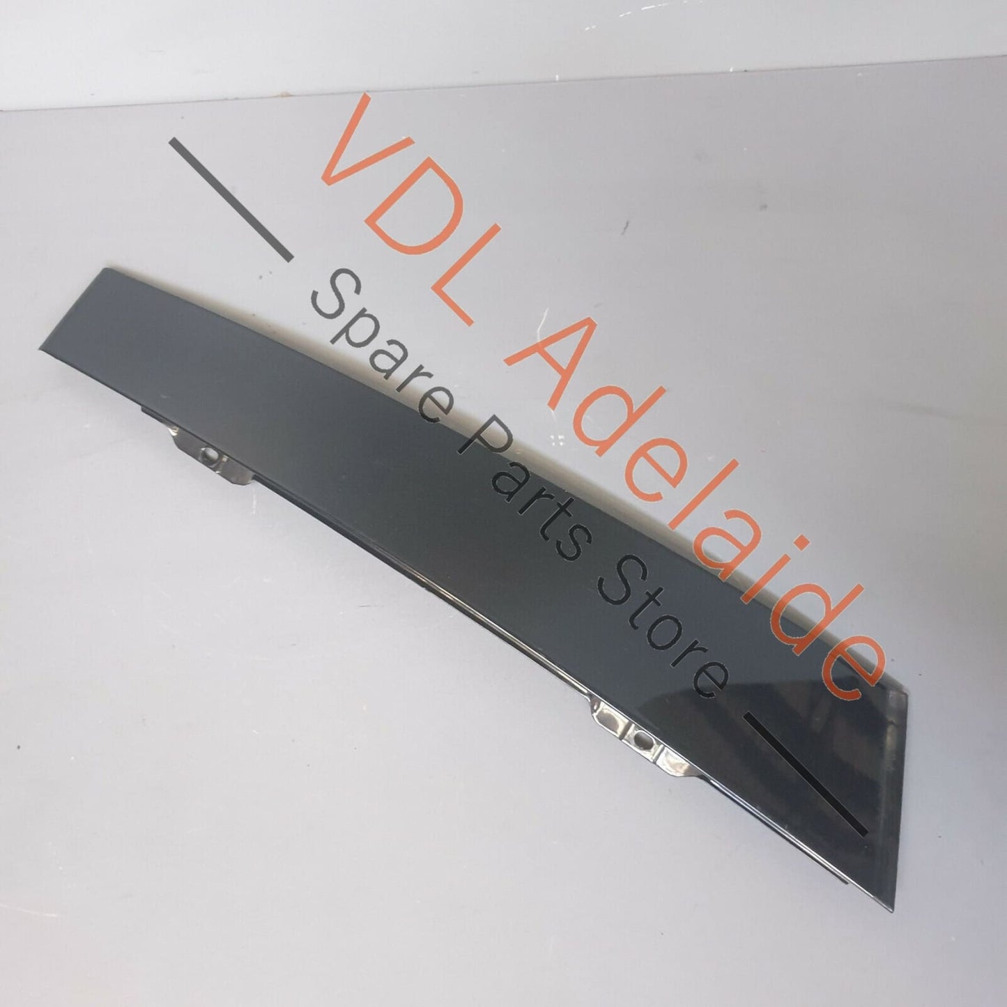 Volkswagen VW Golf Mk5 R32 Left Side Exterior Door B Pillar Trim for 2dr Models 1K3837901D