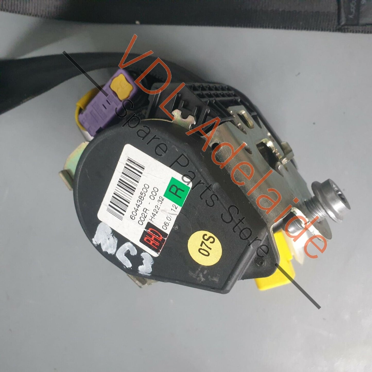 Volkswagen VW Golf Mk5 R32 Front Right Seatbelt for 2dr RHD Vehicle 1K3857706R 1K3857706AA