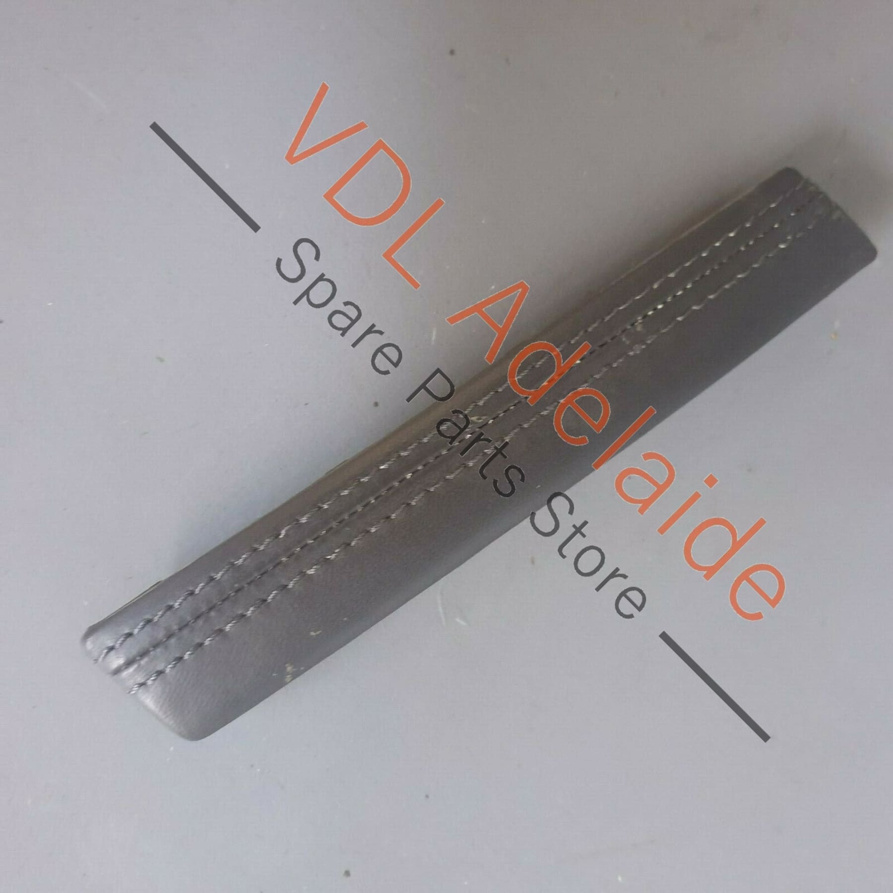 Volkswagen Touareg 7L Door Card Grab Handle Pull Insert LHS Anthracite Leather