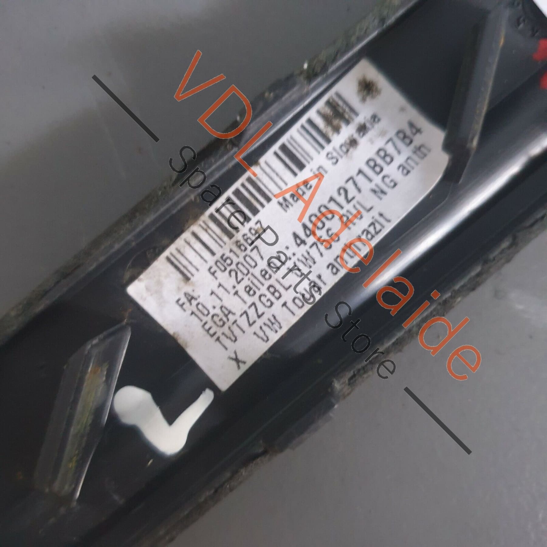 Volkswagen Touareg 7L Door Card Grab Handle Pull Insert LHS Anthracite Leather