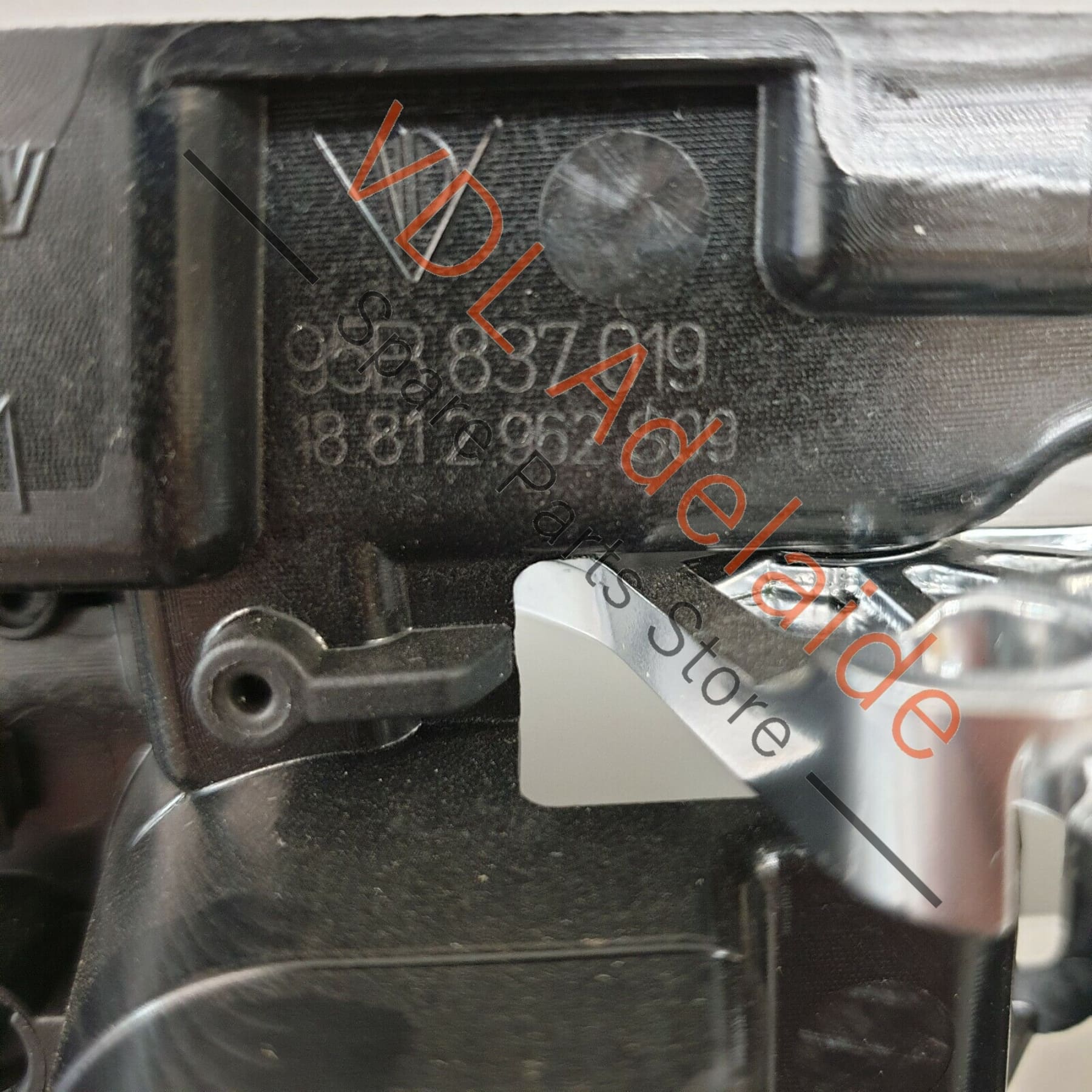 Porsche Macan 95B Interior Door Handle Pull Galvano Silver Front or Rear Left 95B837019