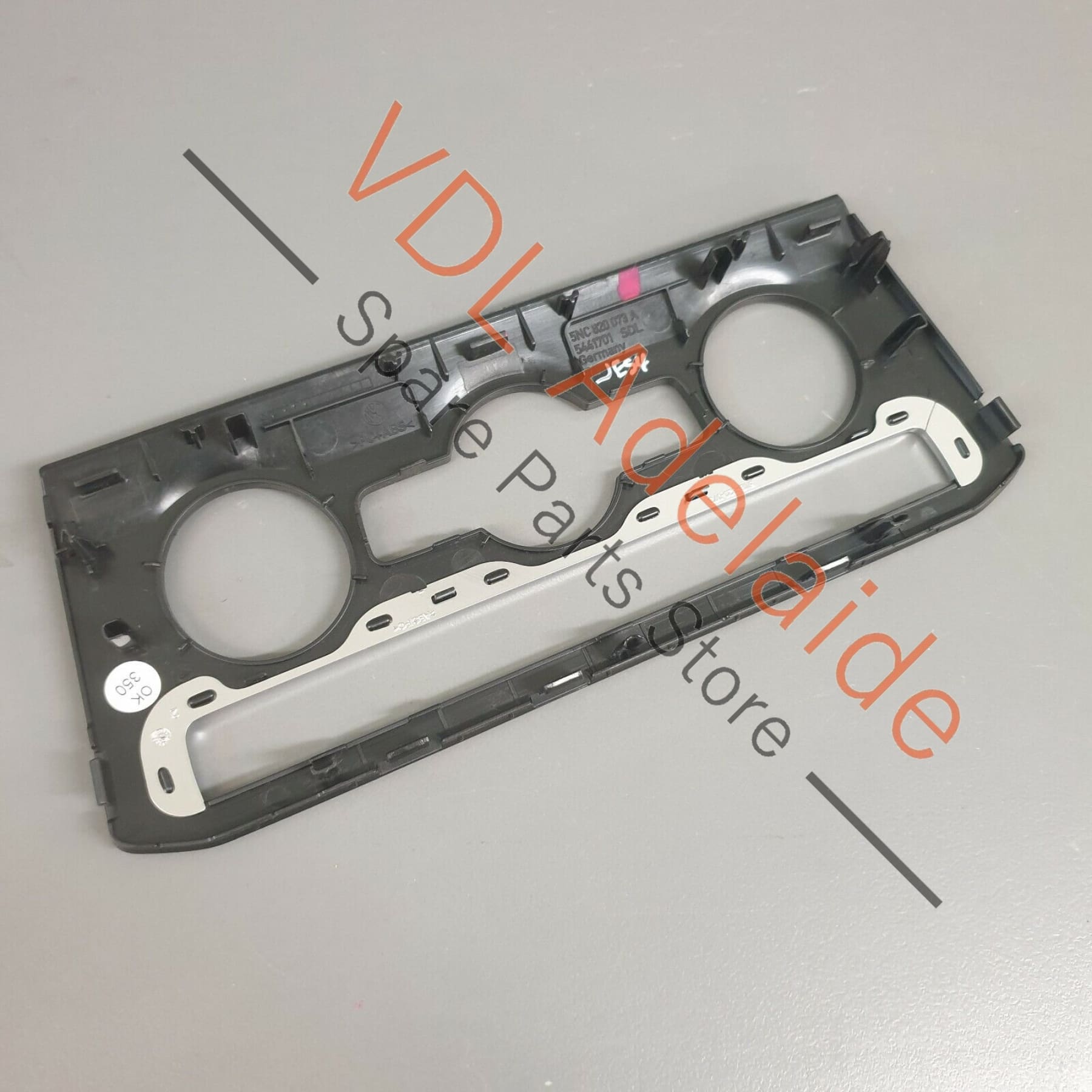 VW Tiguan MQB Gen2 Trim for AC Switch Display Polar Night 5NC820073A 5NC820073A