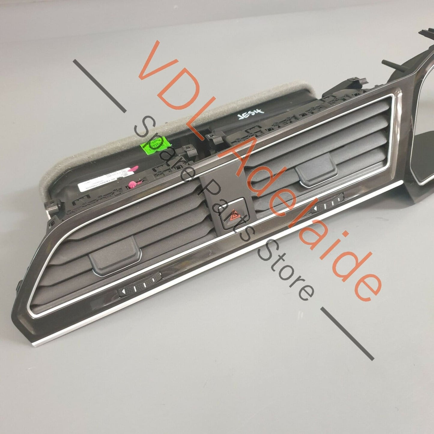 VW Tiguan MQB Gen2 Interior Dash Trim Panel Suit Virtual Cockpit Screen 5NC857189G