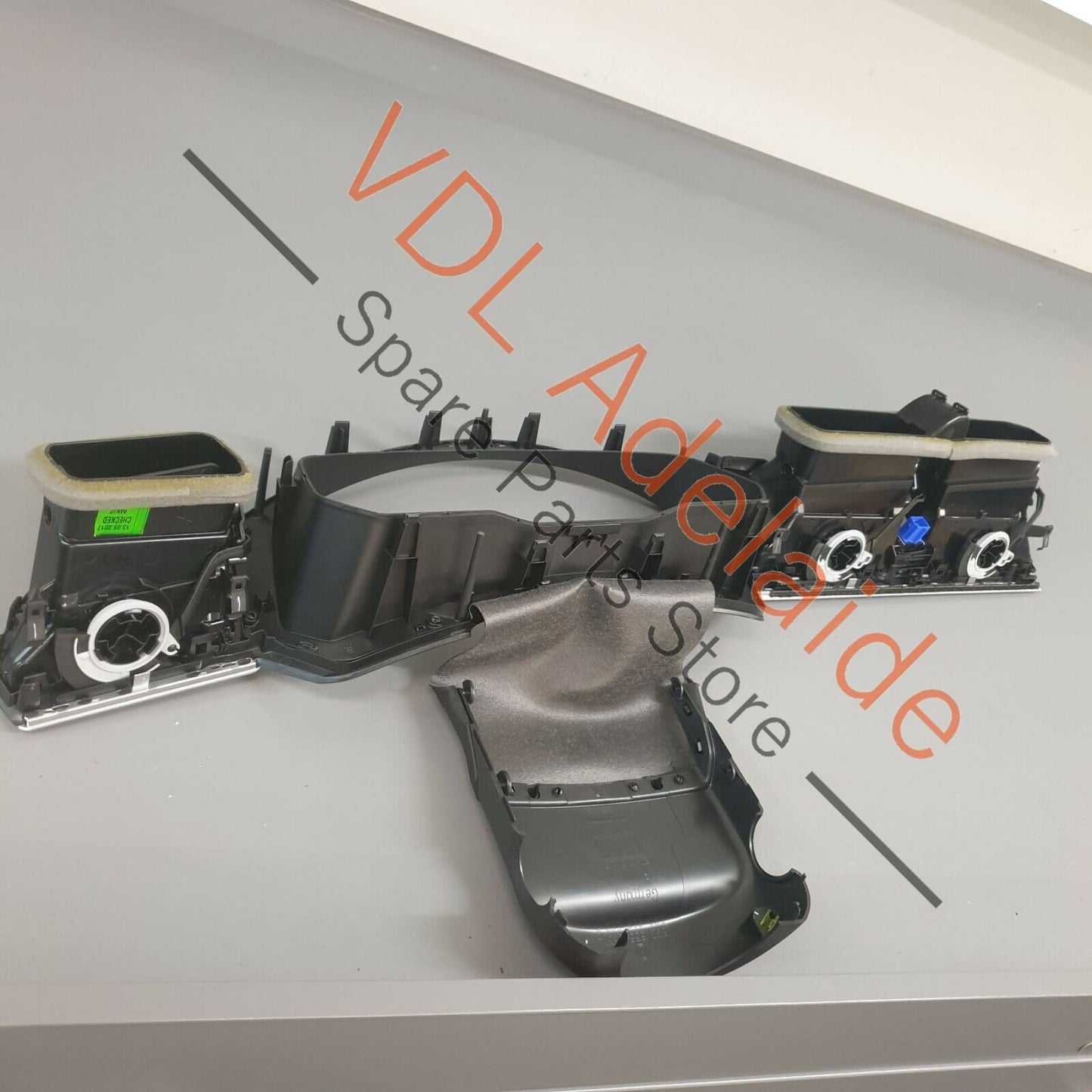 VW Tiguan MQB Gen2 Interior Dash Trim Panel Suit Virtual Cockpit Screen 5NC857189G