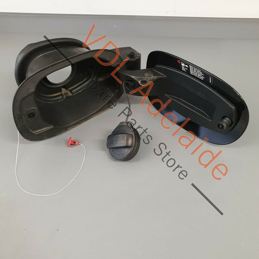 Porsche Macan 95B Fuel Filler Flap Door Cap Assembly 95B809909