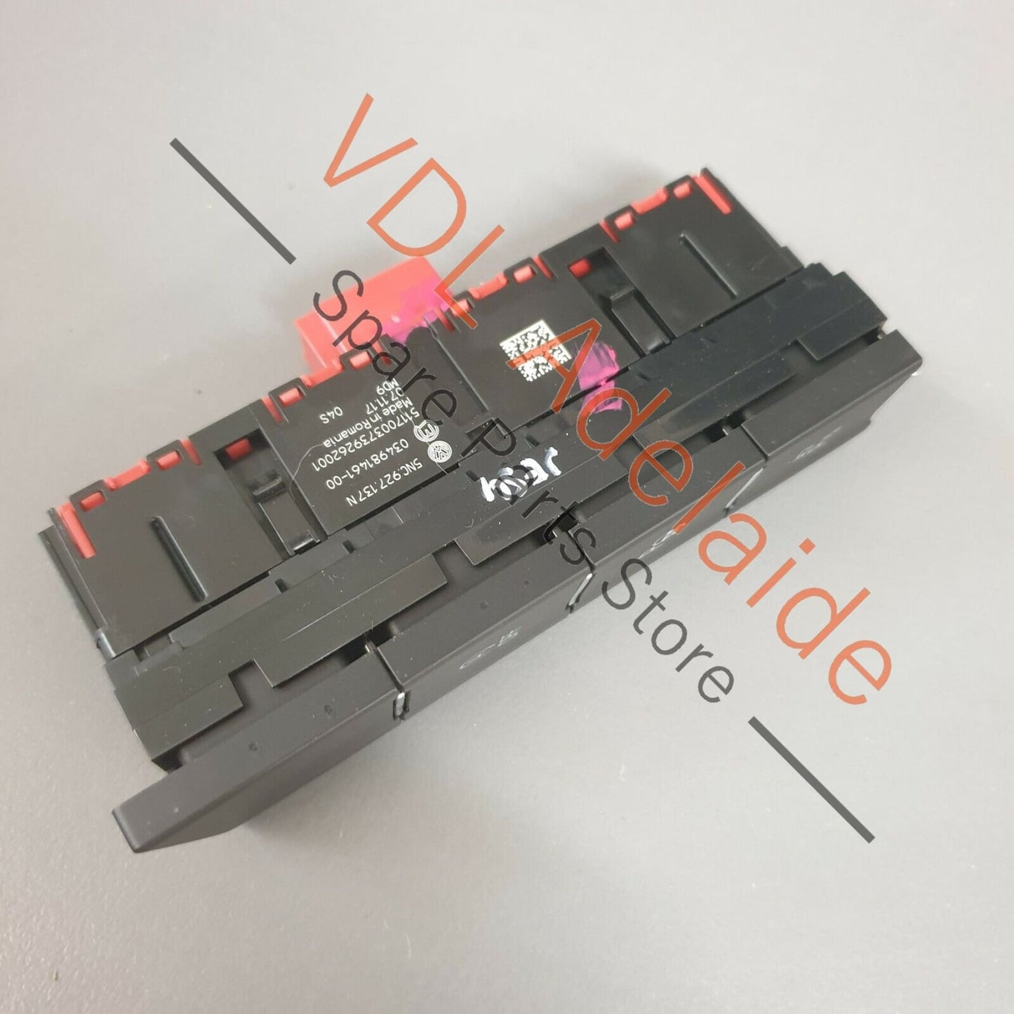 VW Tiguan MQB Gen2 Centre Console Buttons ECO PARK AREA VIEW 5NC927137N