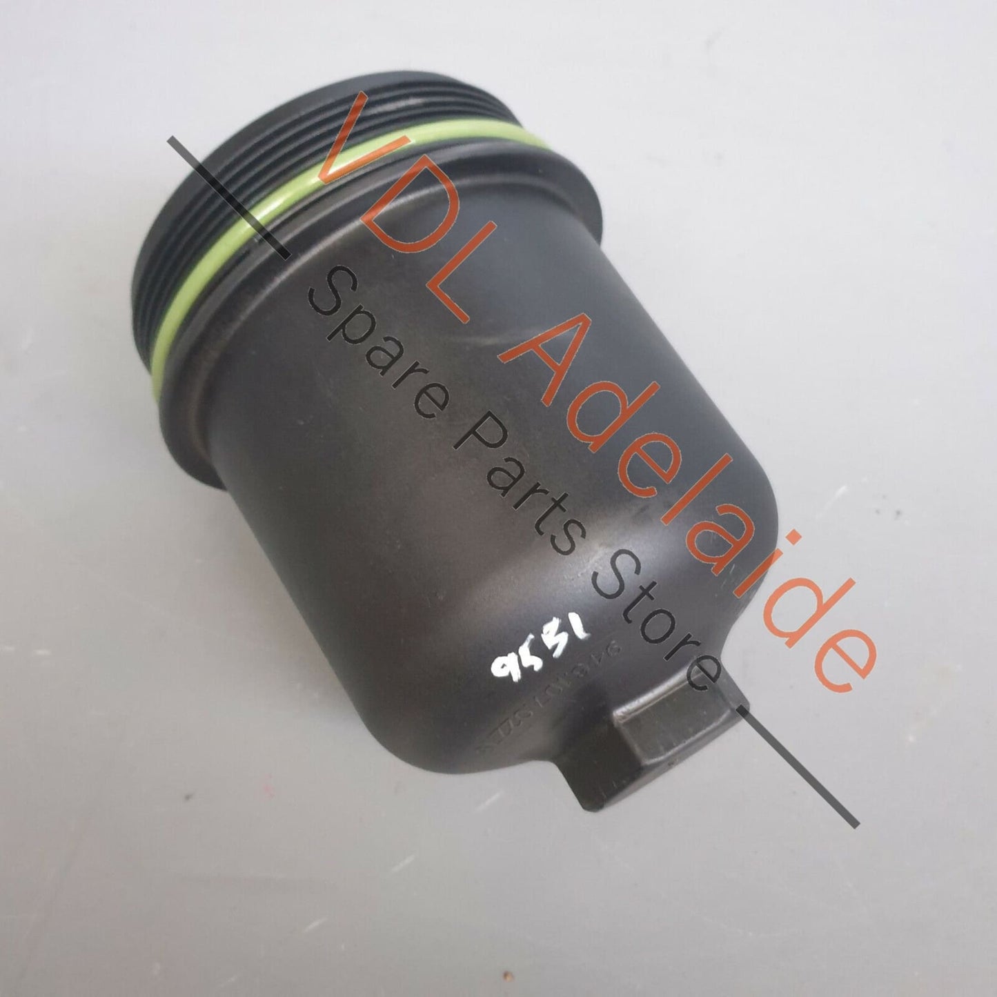 Porsche Macan 95B Engine Oil Filter Housing Cylinder 94610702275 94610702275