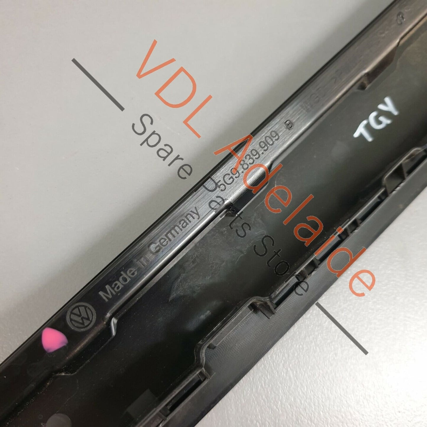 VW Golf MK7 Estate Wagon Exterior Trim for Door Window Frame Rear Left Black 5G9839909B