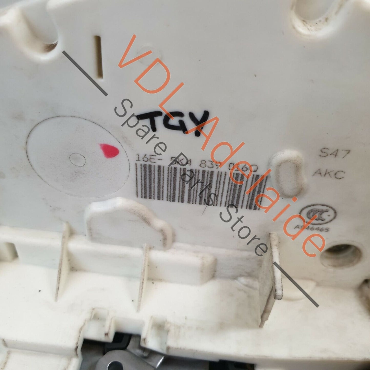 VW Golf MK7 Estate Wagon OEM Rear Right Side Door Lock Mechanism 5K4839016Q 5K4839016Q