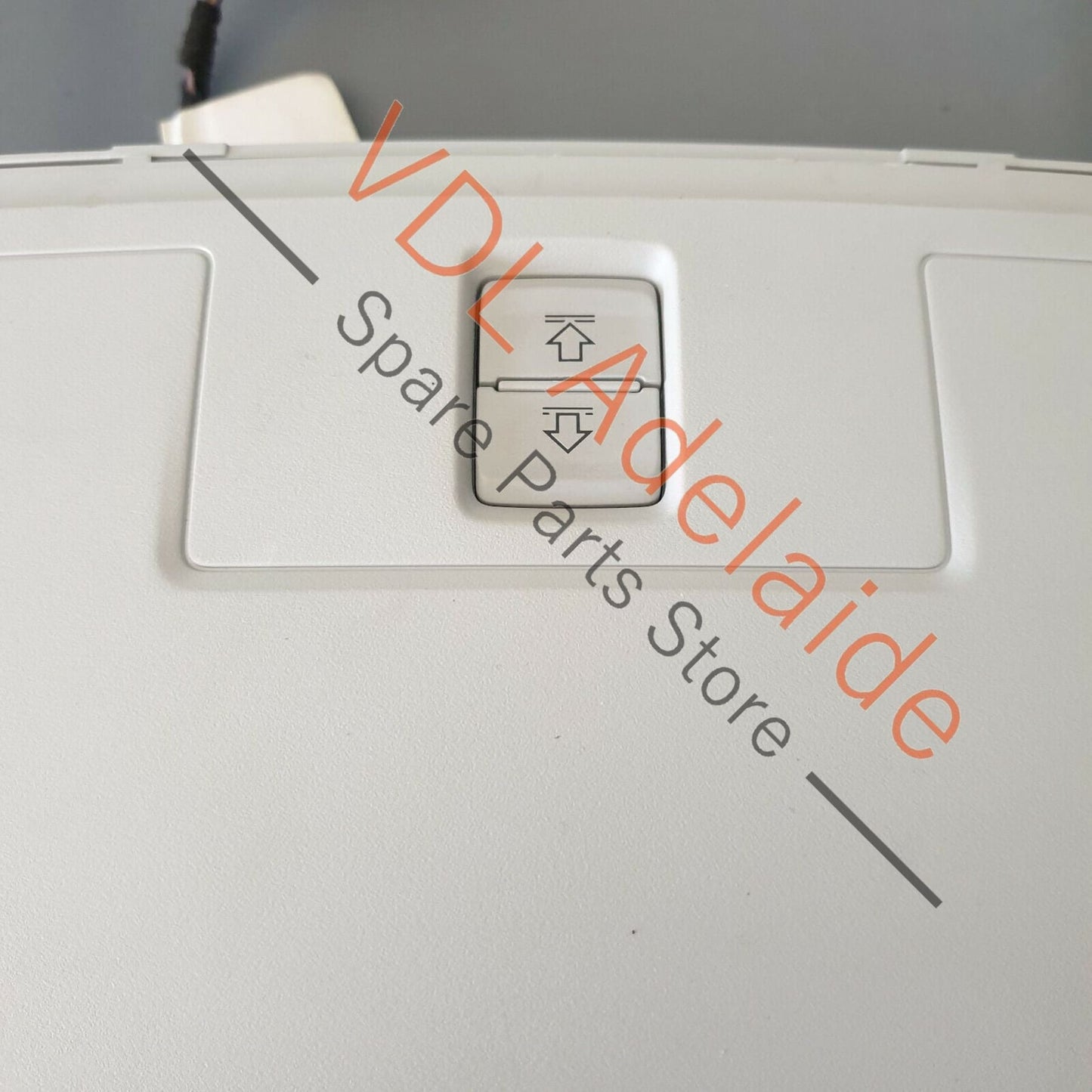 VW Golf MK7 Wagon Interior Roof Dome Light Trim with Sun Blind Switch 5G0867591B