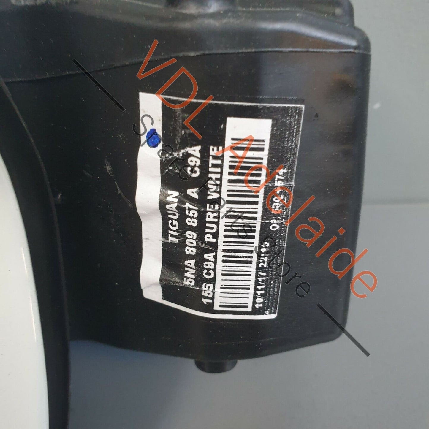VW Tiguan MQB Mk2 Fuel Filler Door Flap Lid Flap White 5NA809857A 5NA809857A