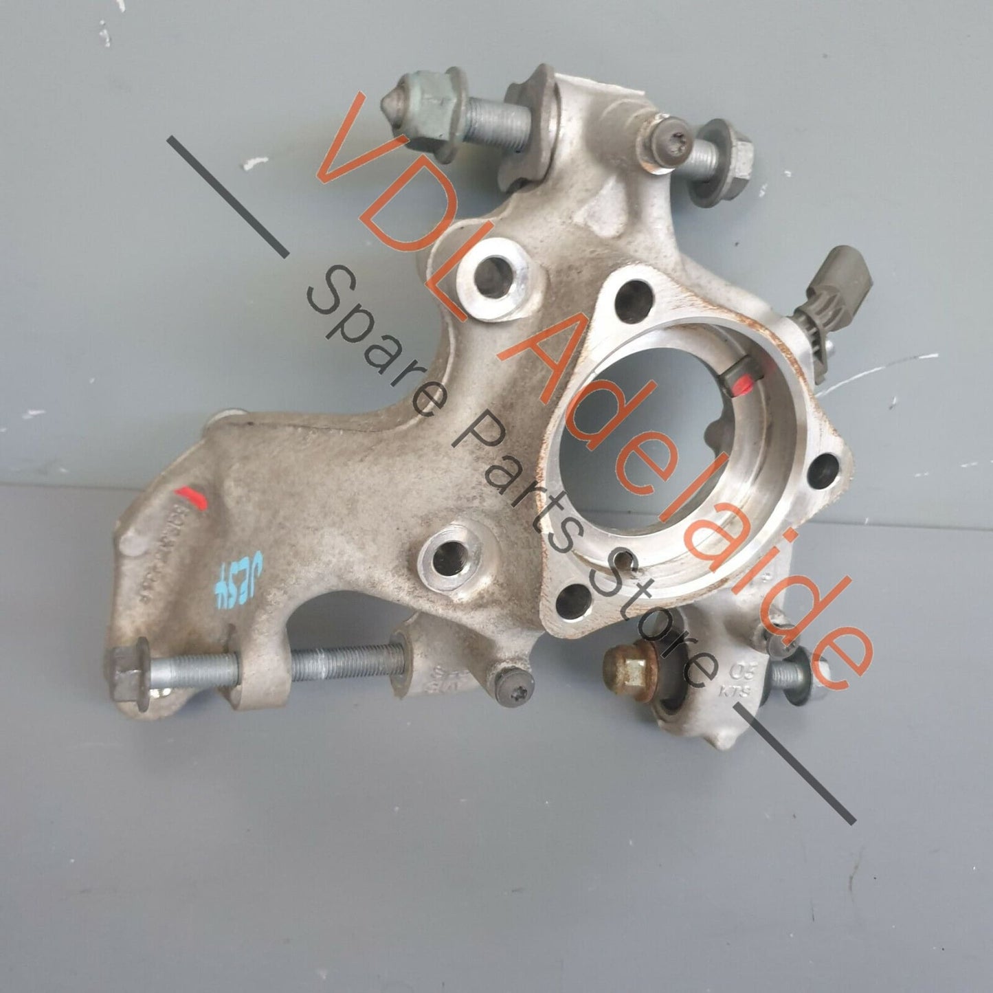 VW Tiguan MQB Mk2 Rear Left Wheel Bearing Housing Knuckle Suspension 5QF505436F 5QF505435F