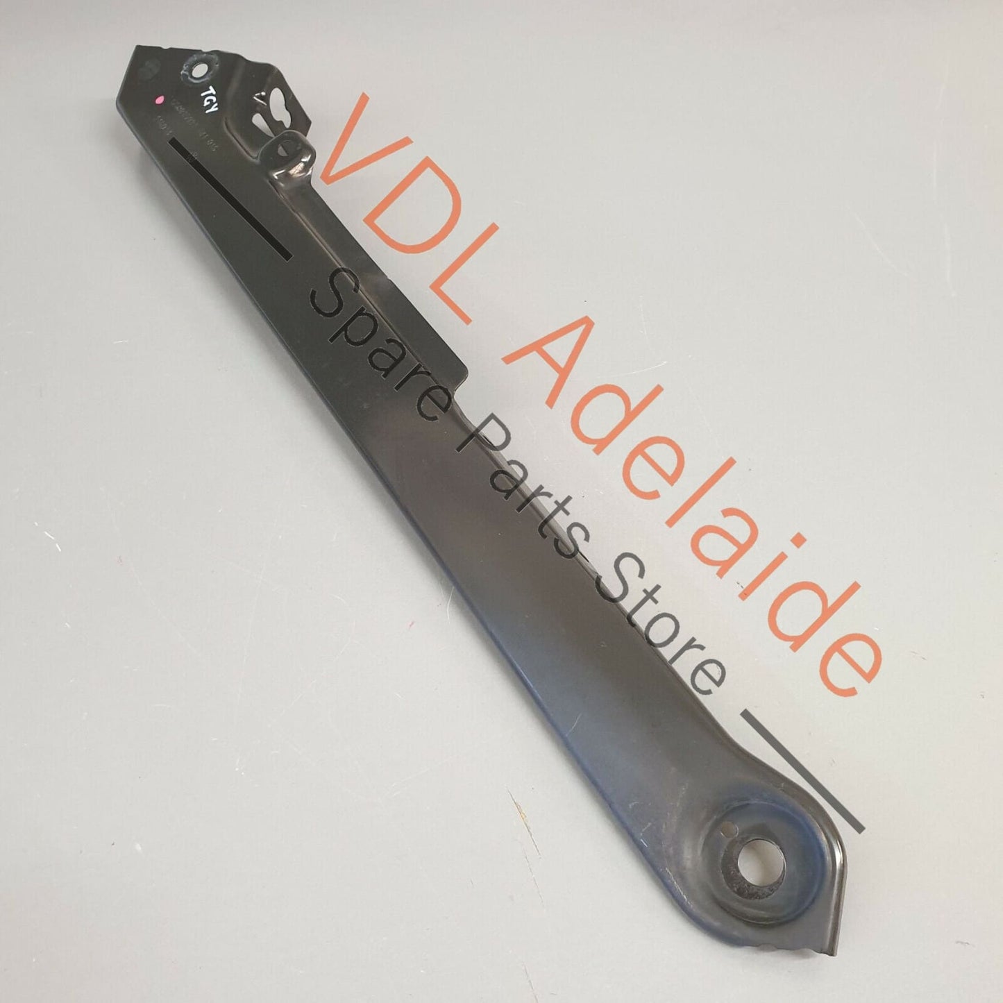 VW Golf MK7 Wagon Radiator Lock Carrier Left Upper Brace Support 5G0805931 5G0805931