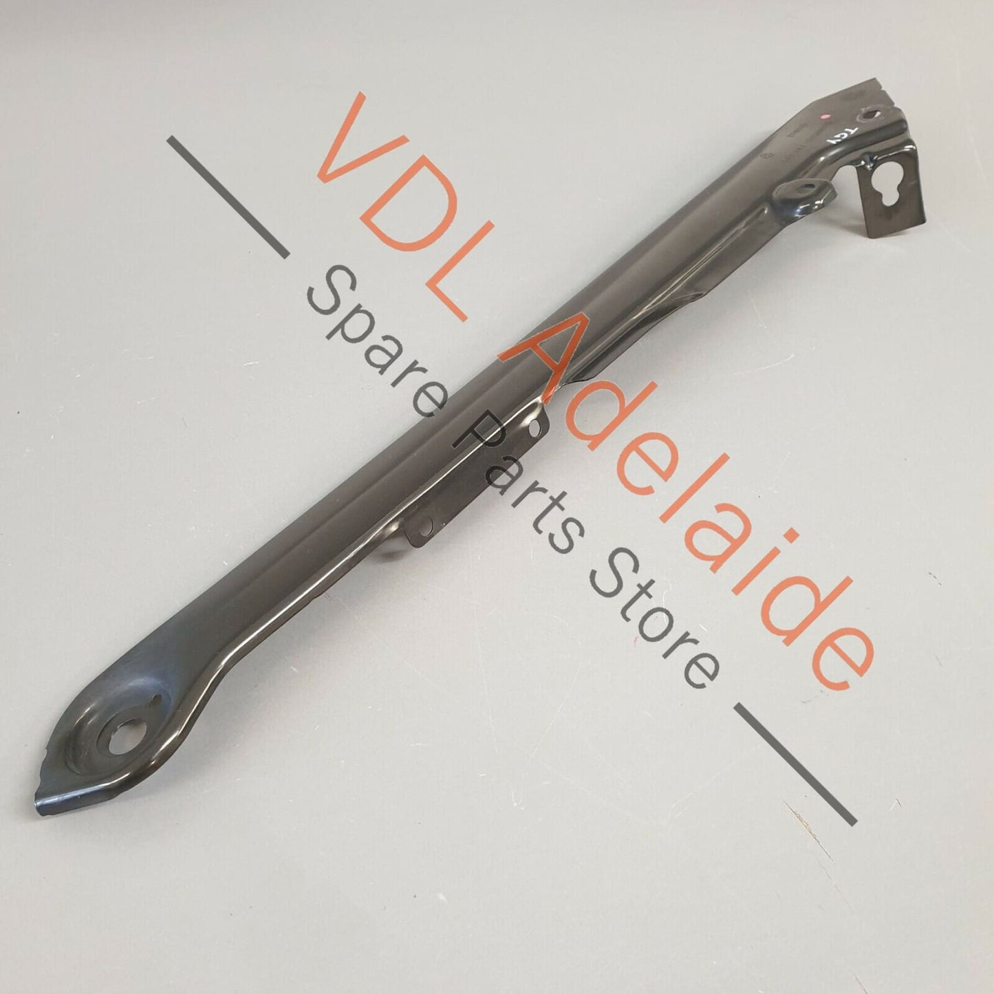 VW Golf MK7 Wagon Radiator Lock Carrier Left Upper Brace Support 5G0805931 5G0805931