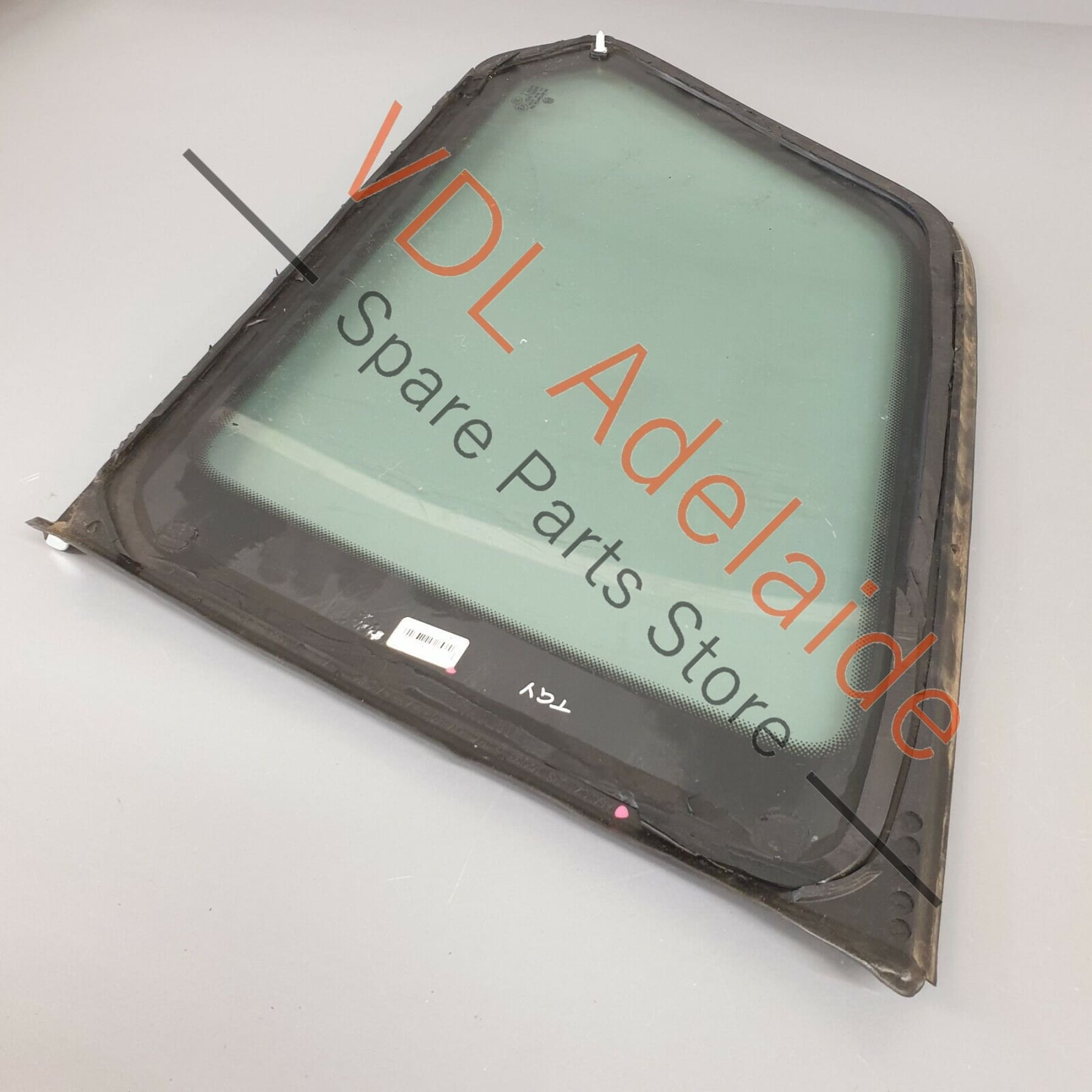 VW Golf MK7 Wagon Left Side Rear Hatch Window with Trim Moulding 5G9845297T 5G9845297