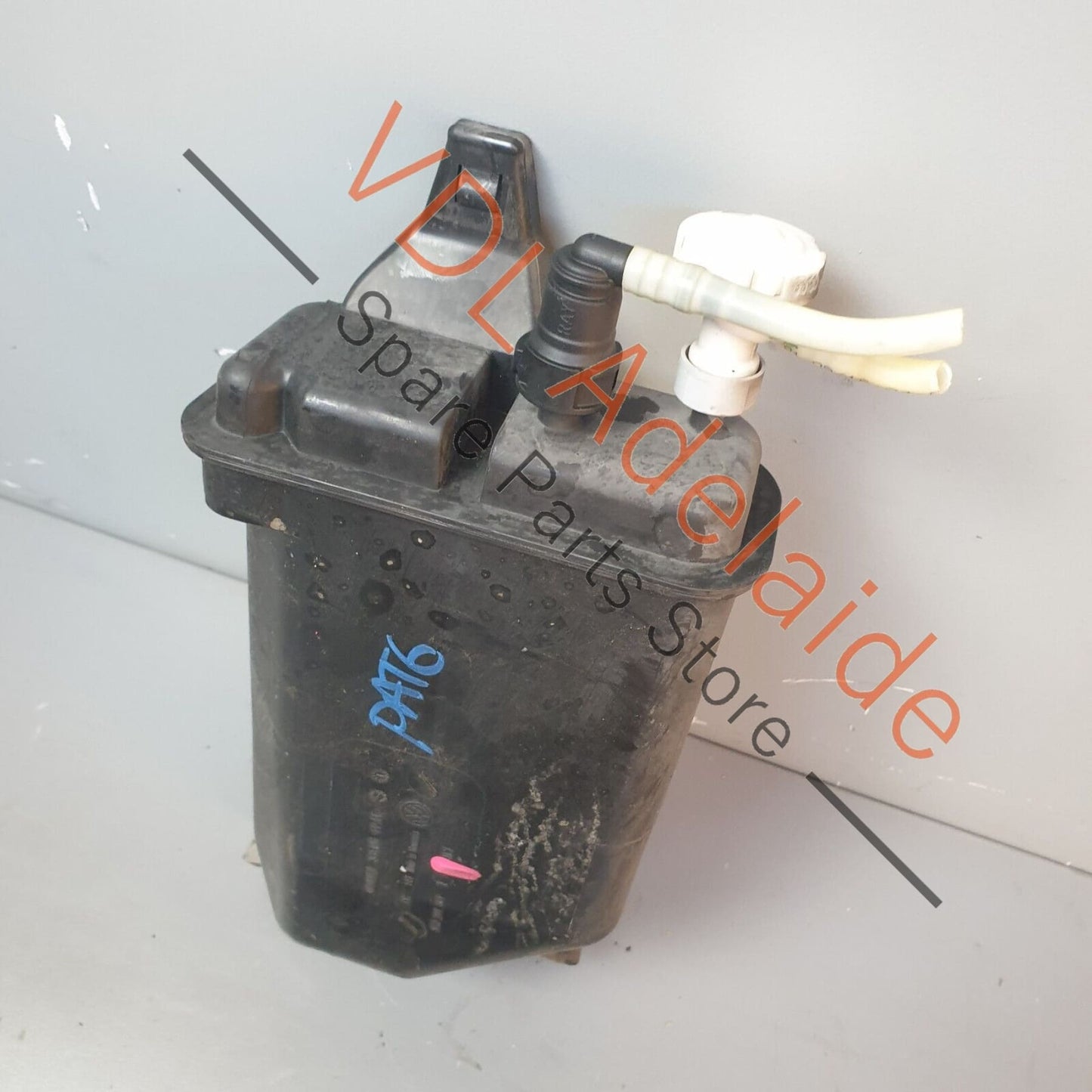 VW Passat R36 B6 3C Activated Charcoal Canister 3C0201801E for Petrol Vehicle 3C0201801E