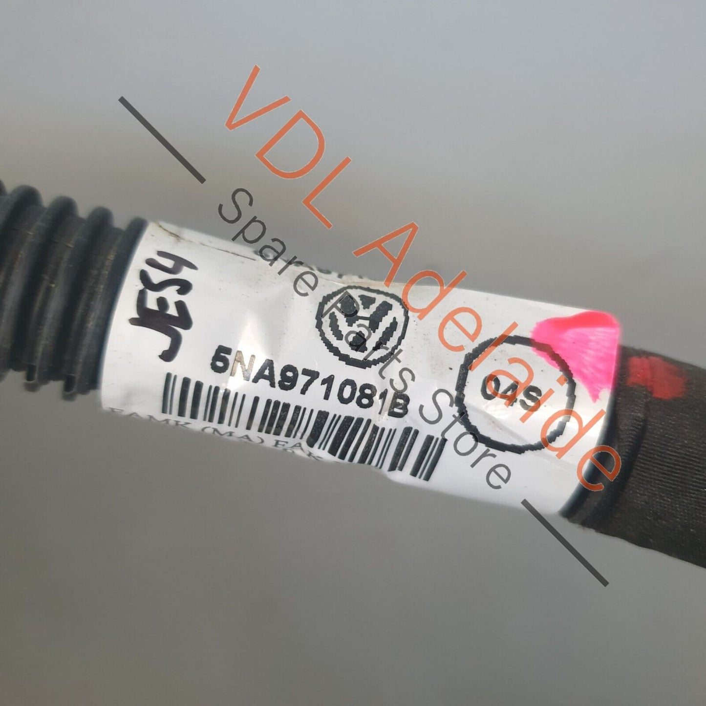 VW Tiguan MQB Mk2 Windscreen Headlight Washer Reservoir Wiring Harness Cable 5NA971081A