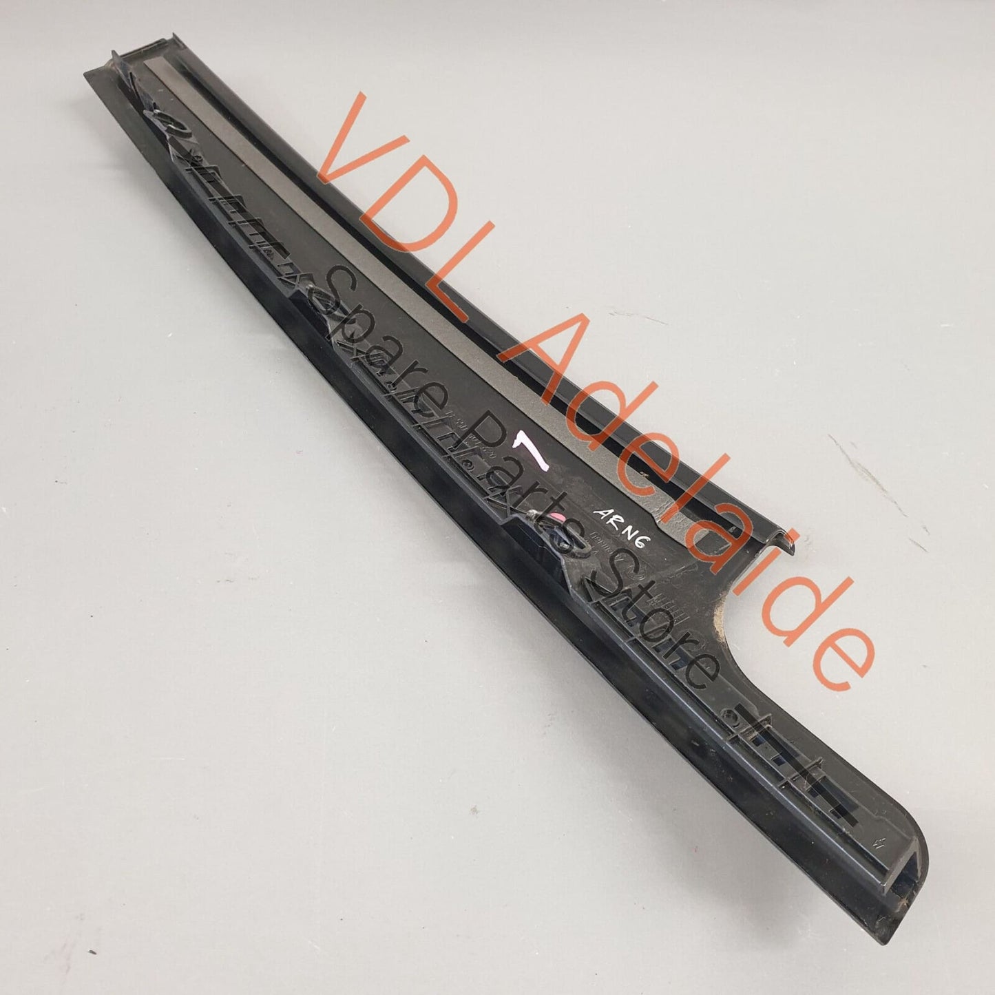 VW Golf GTi Mk7 Front Right Exterior Trim for Door Window Frame 5G4837890B 5G4837890B