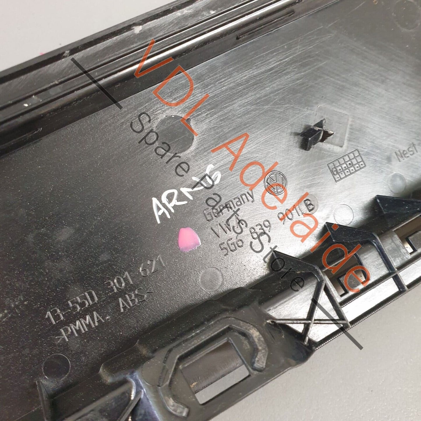 VW Golf GTi Mk7 Rear Left Exterior Trim for Door Window Frame 5G6839901B 5G6839901B
