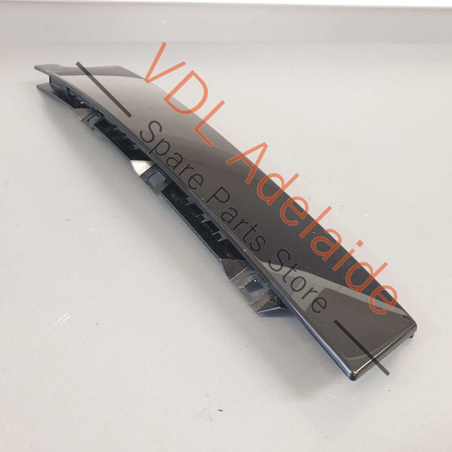VW Golf GTi Mk7 Rear Left Exterior Trim for Door Window Frame 5G6839901B 5G6839901B