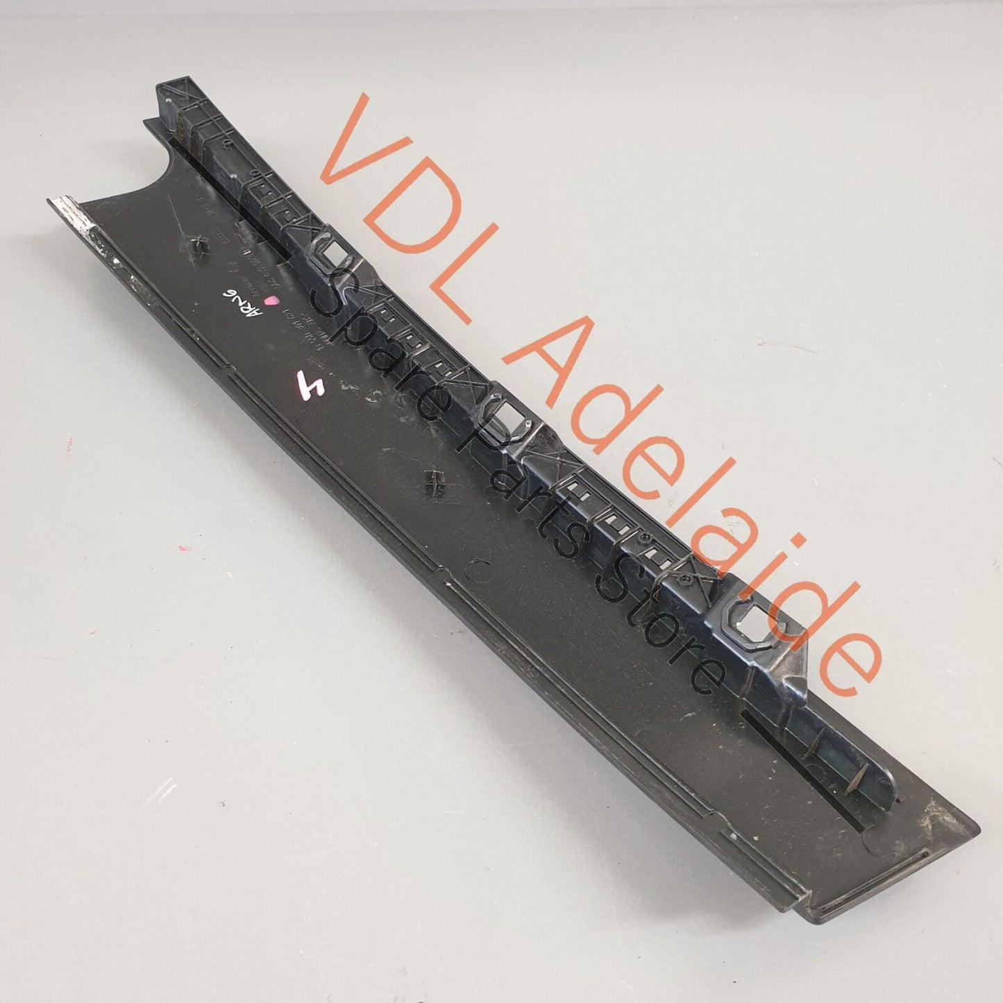 VW Golf GTi Mk7 Rear Left Exterior Trim for Door Window Frame 5G6839901B 5G6839901B