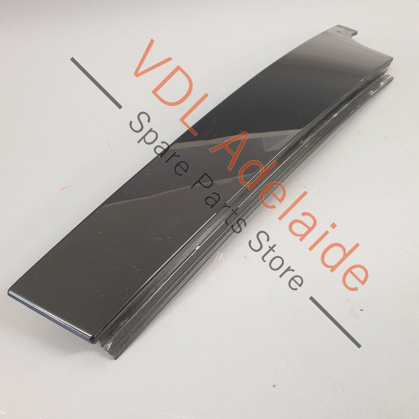 VW Golf GTi Mk7 Rear Left Exterior Trim for Door Window Frame 5G6839901B 5G6839901B