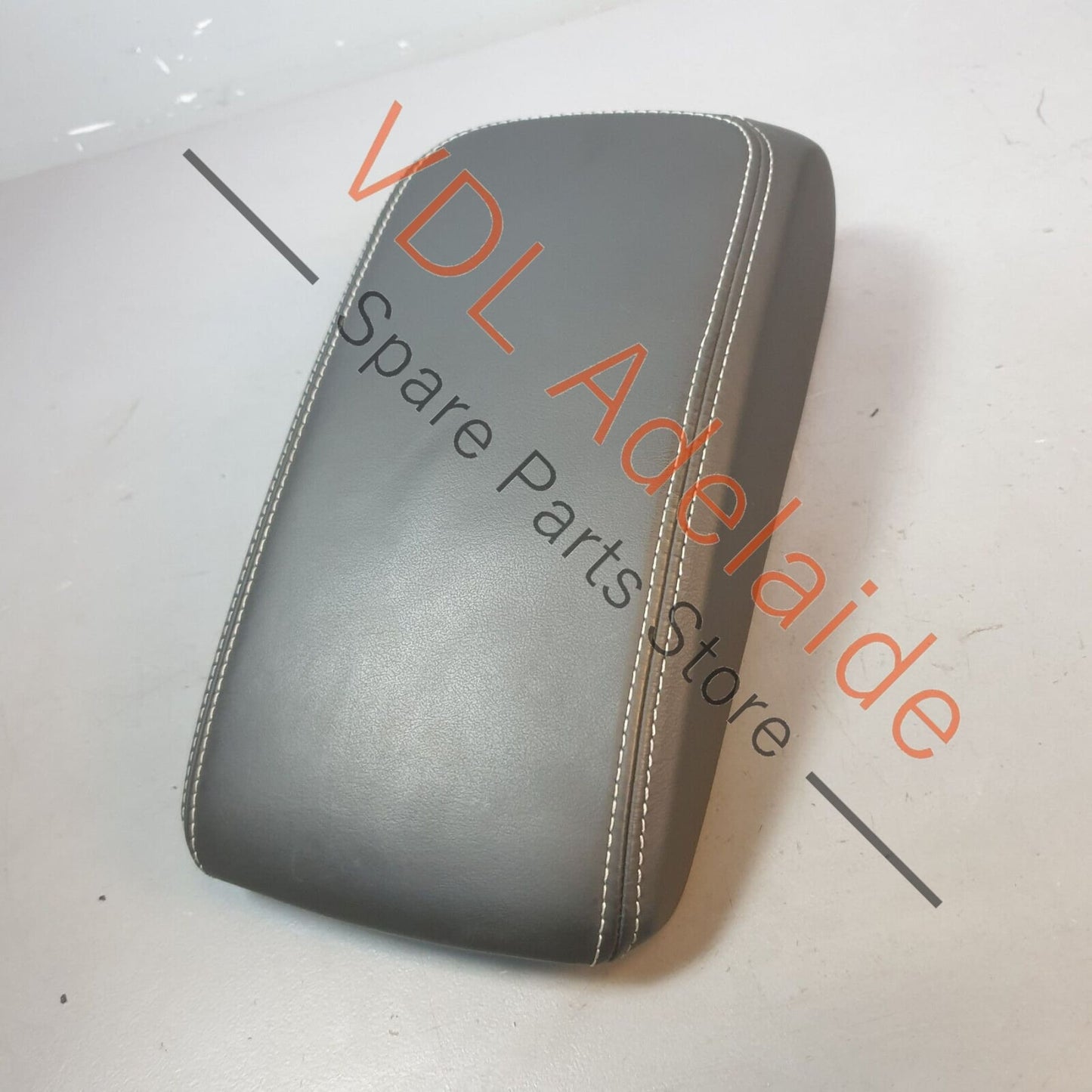 Audi S3 8V 8V.5 Leather Front Drivers Arm Rest Console Lid Middle Armrest 8V0864207G