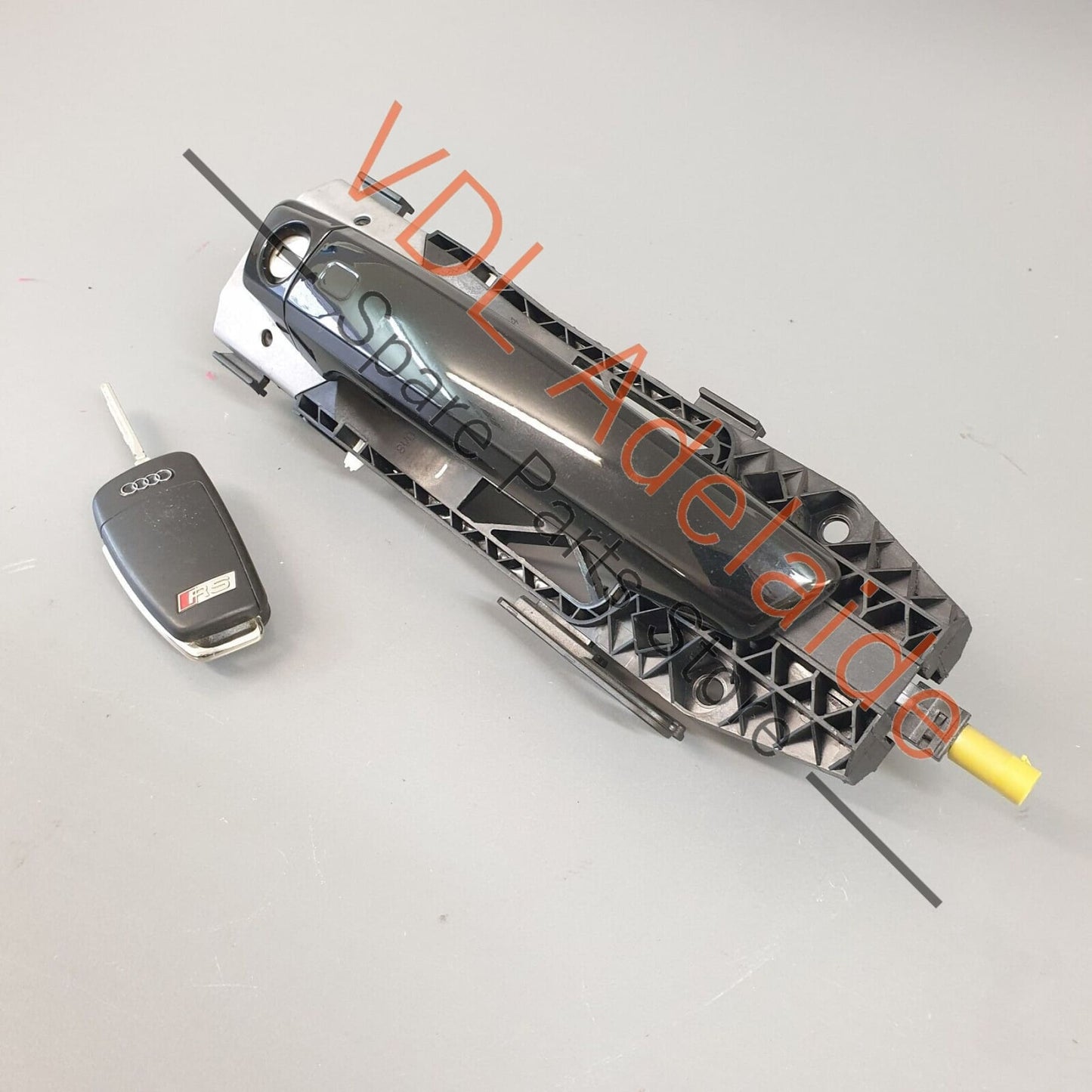Audi RS3 8V Front Right Driver Exterior Door Handle & Lock with Key & Sensor RHD