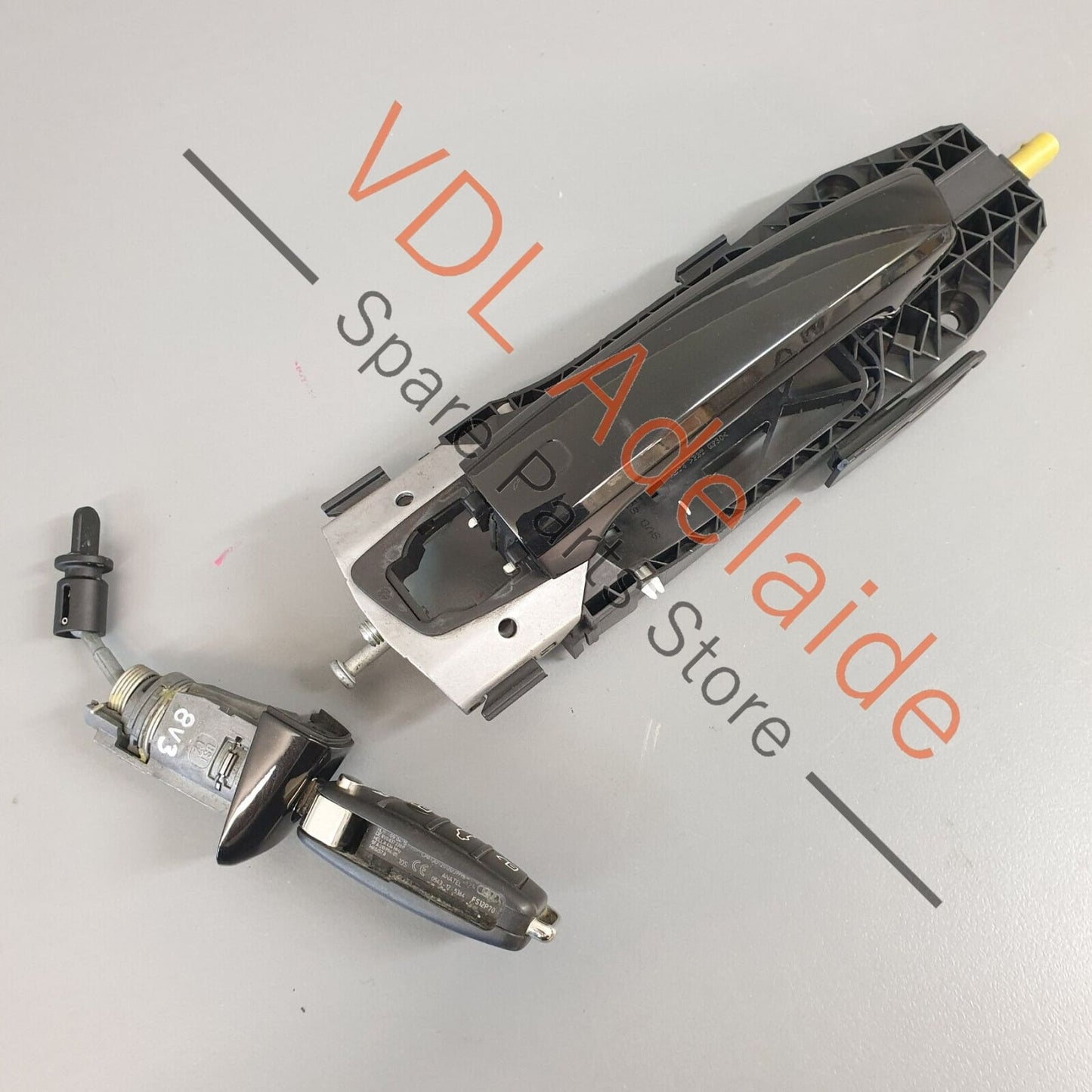 Audi RS3 8V Front Right Driver Exterior Door Handle & Lock with Key & Sensor RHD