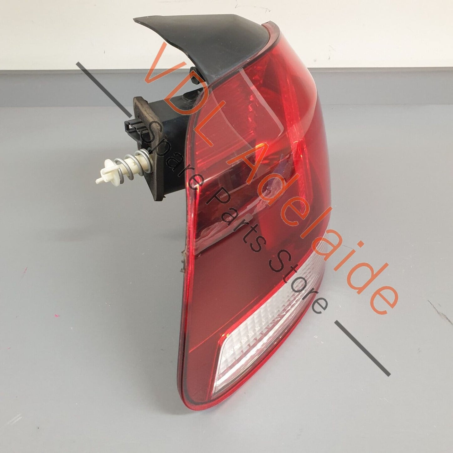 Volkswagen VW Golf Mk6 6 Genuine OEM Outer Tail Light Left LHS 5K0945095