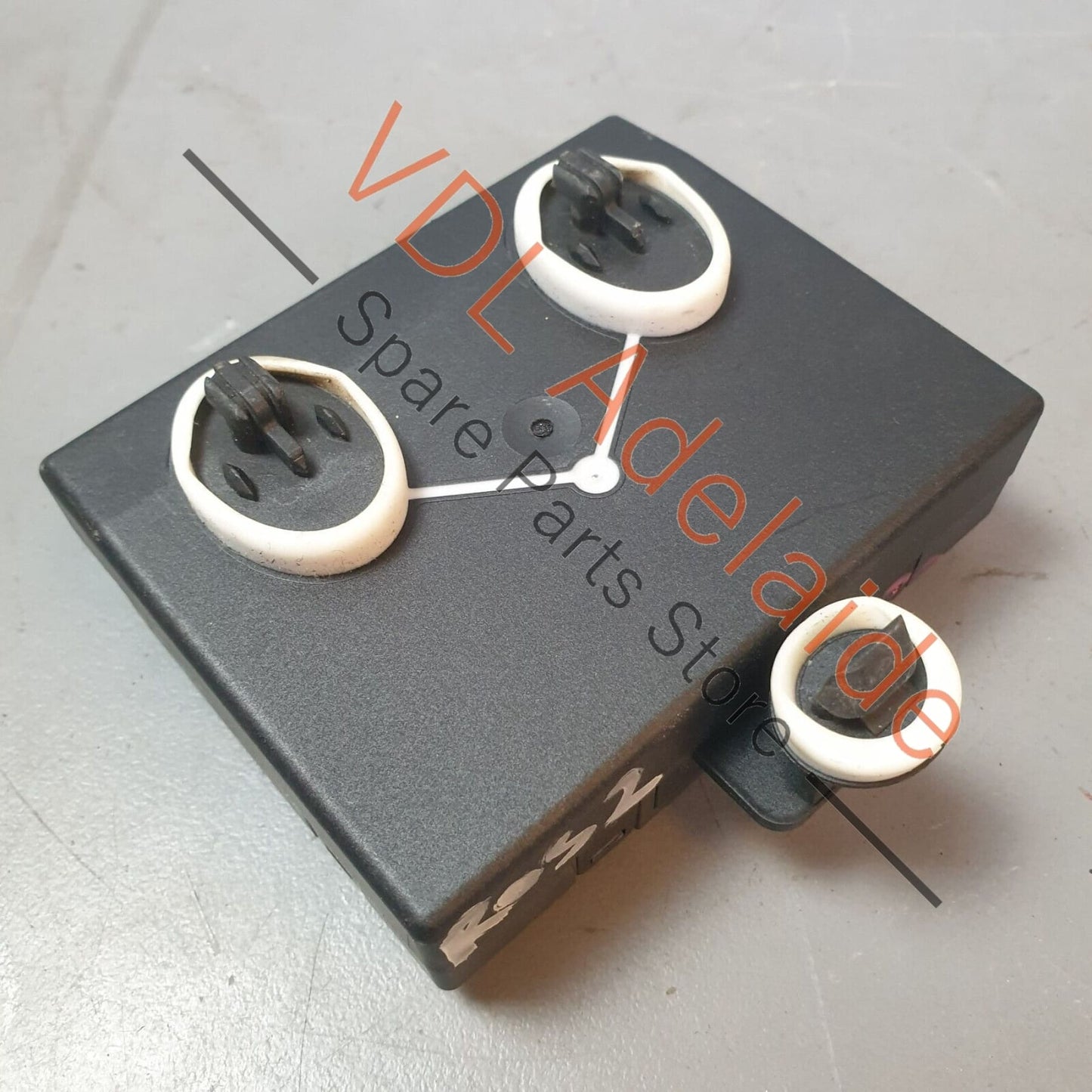 Audi Q7 6.0L V12 4L Front Passenger Side Door Control Module 4F0959792T 4F0959792T