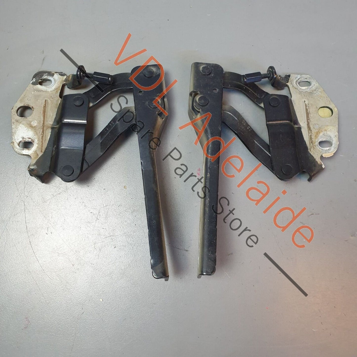 VW R36 Passat 3C B6 Bonnet Lid Hinge Pair Left & Right 3C0823301E 3C0823302E 3C0823301E