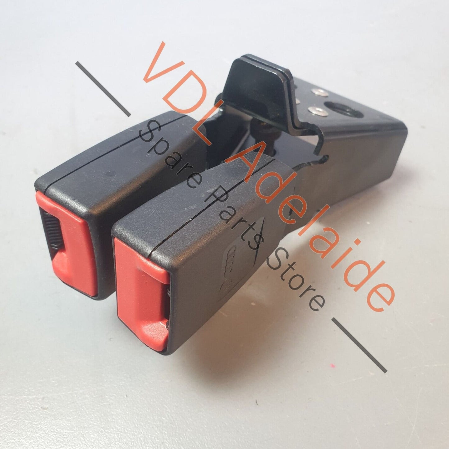 Audi Q7 6.0L V12 4L Third Row Seat Rear Seatbelt Latch Clip Catch 4L0857739G01C 4L0857739G01C
