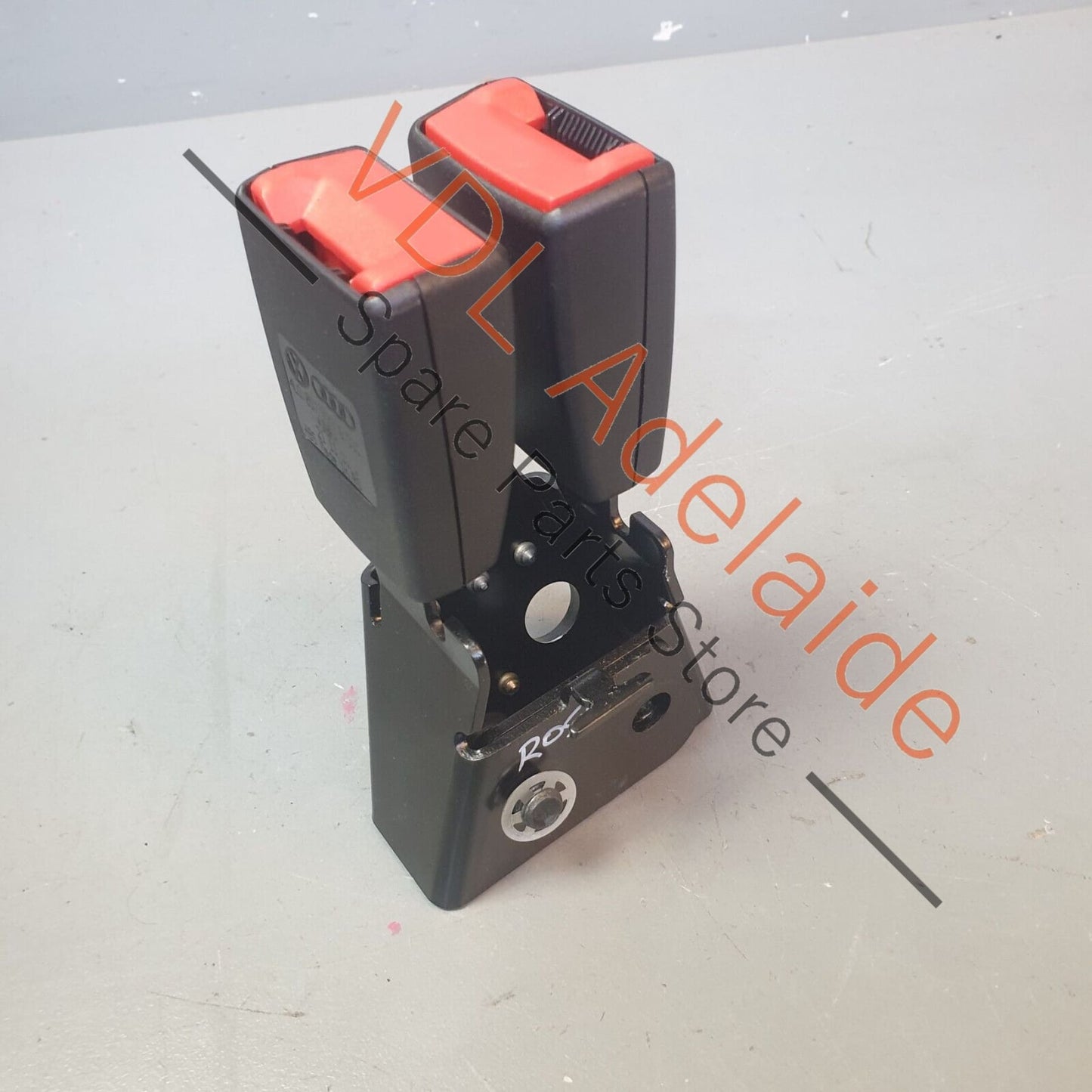Audi Q7 6.0L V12 4L Third Row Seat Rear Seatbelt Latch Clip Catch 4L0857739G01C 4L0857739G01C