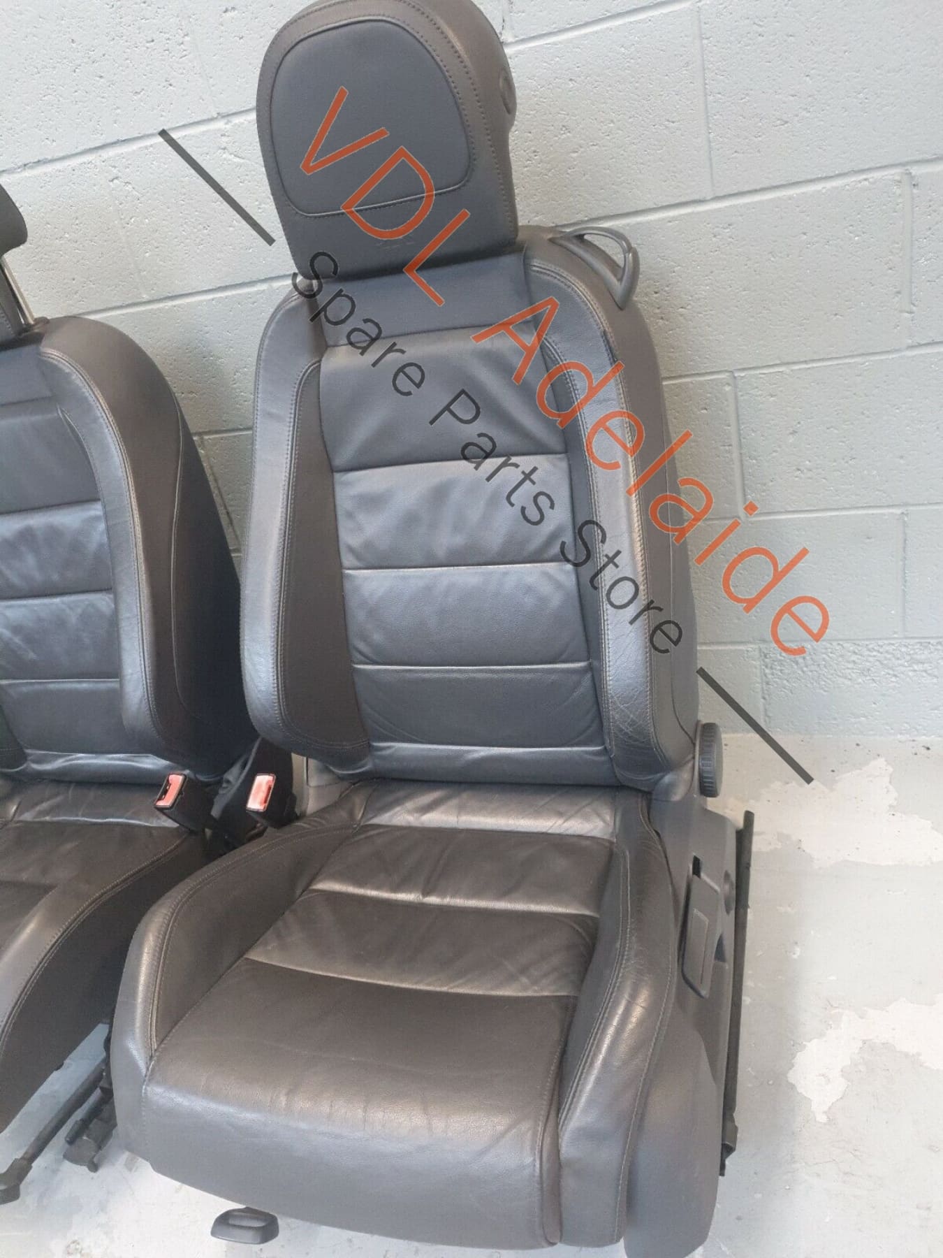 Volkswagen VW Golf Mk5 R32 3dr Hatch Front Two Pair Leather Heated Seat Seats