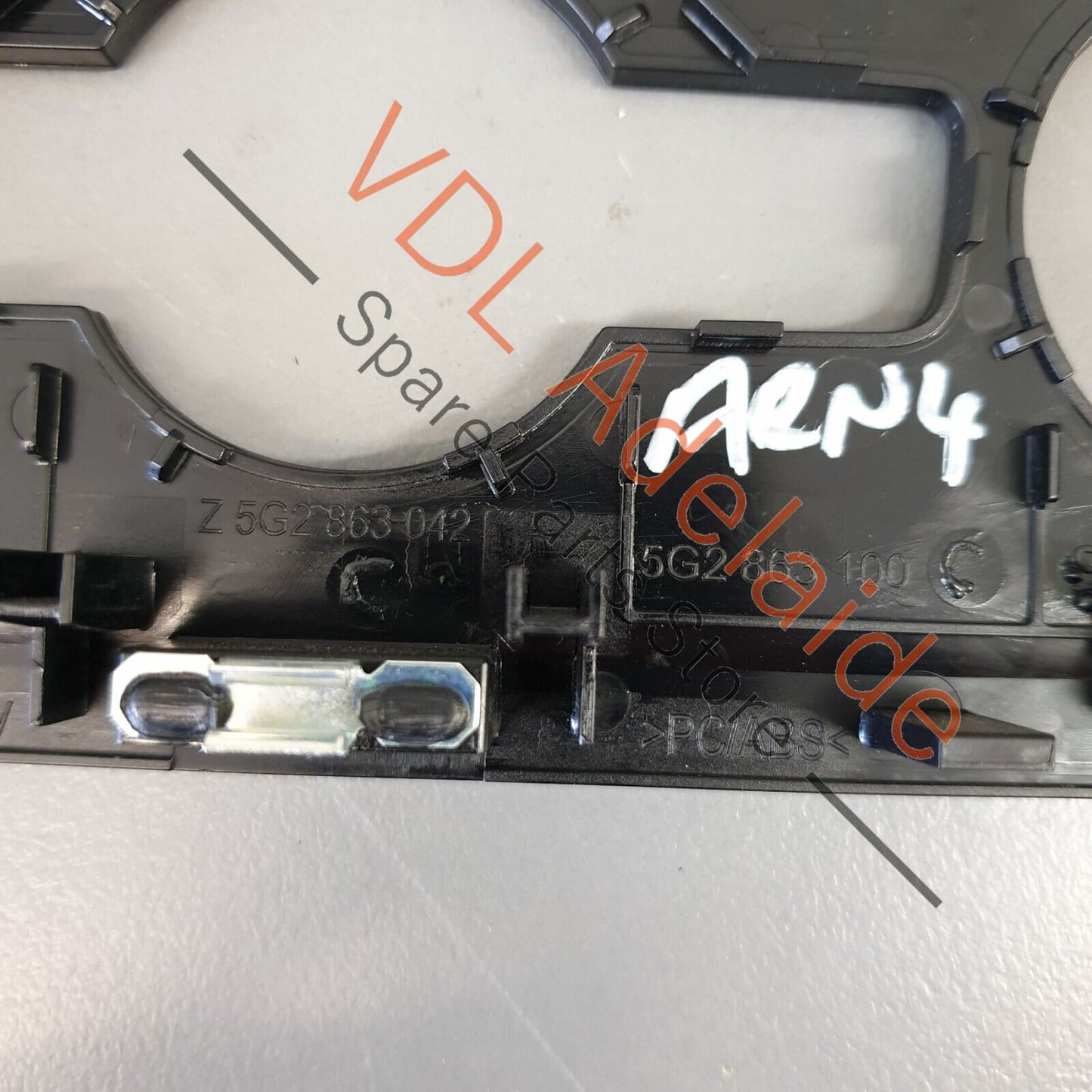 VW Golf GTi GTD Mk7 Interior Dash Trim for AC Climate Controls RHD 5G2863042C 5G2863042C