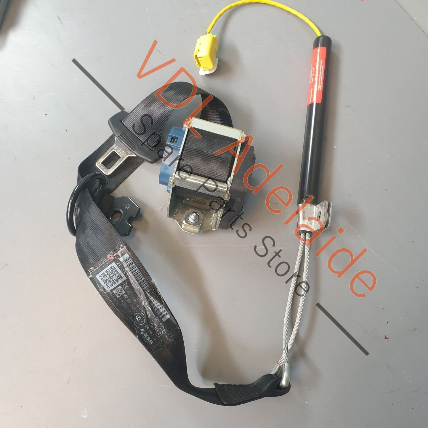 VW R36 Passat 3C B6 Front Left Three-Point Seat Safety Belt 3C1857705P RAA 3C1857705P