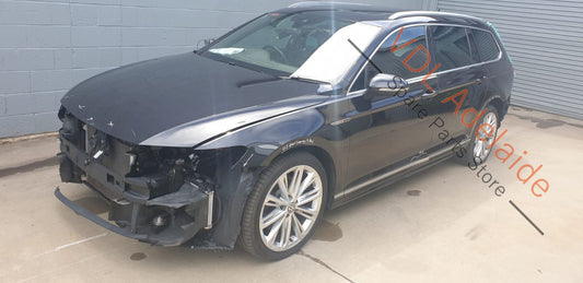 VW Passat R-Line Wagon B8 3G RHD Drivers Knee Airbag Unit 3G2880842F