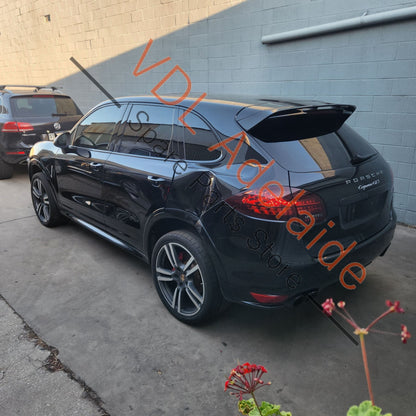 PAA839475 7P5837475F 95855947711 Porsche Cayenne 92A 958 Gloss Black Window Slot Seal Trim Molding 7P5839475F Rear Left PAA839475 95855947711