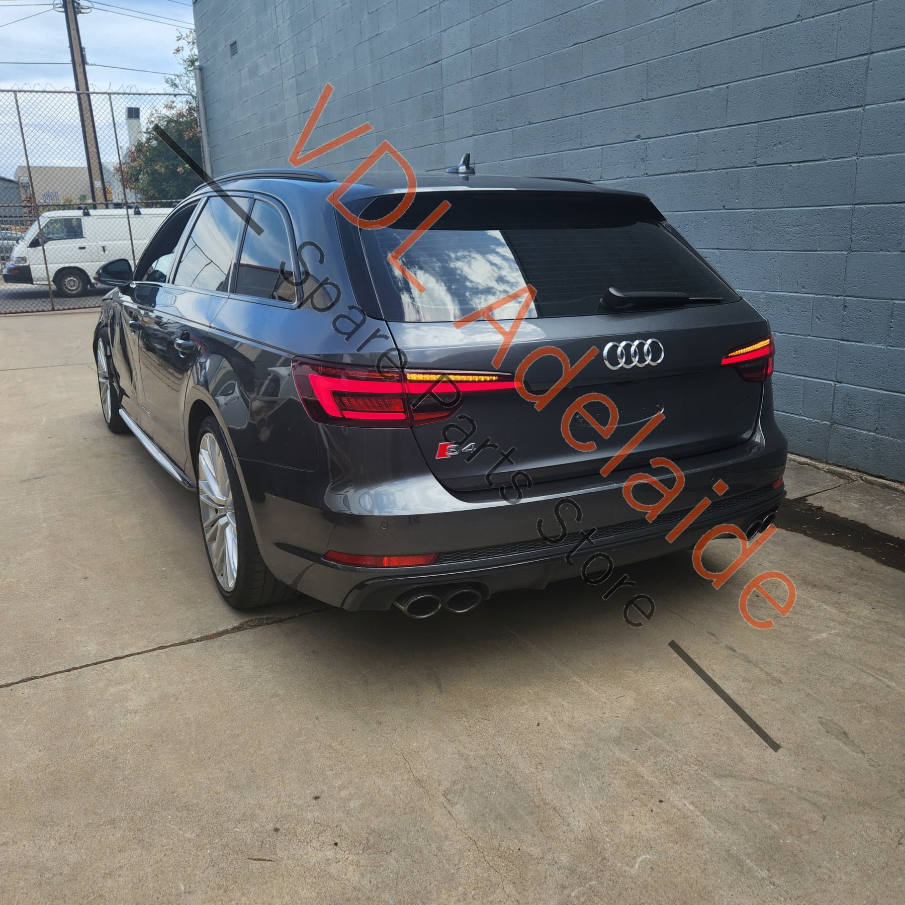 Audi a4 deals black window trim