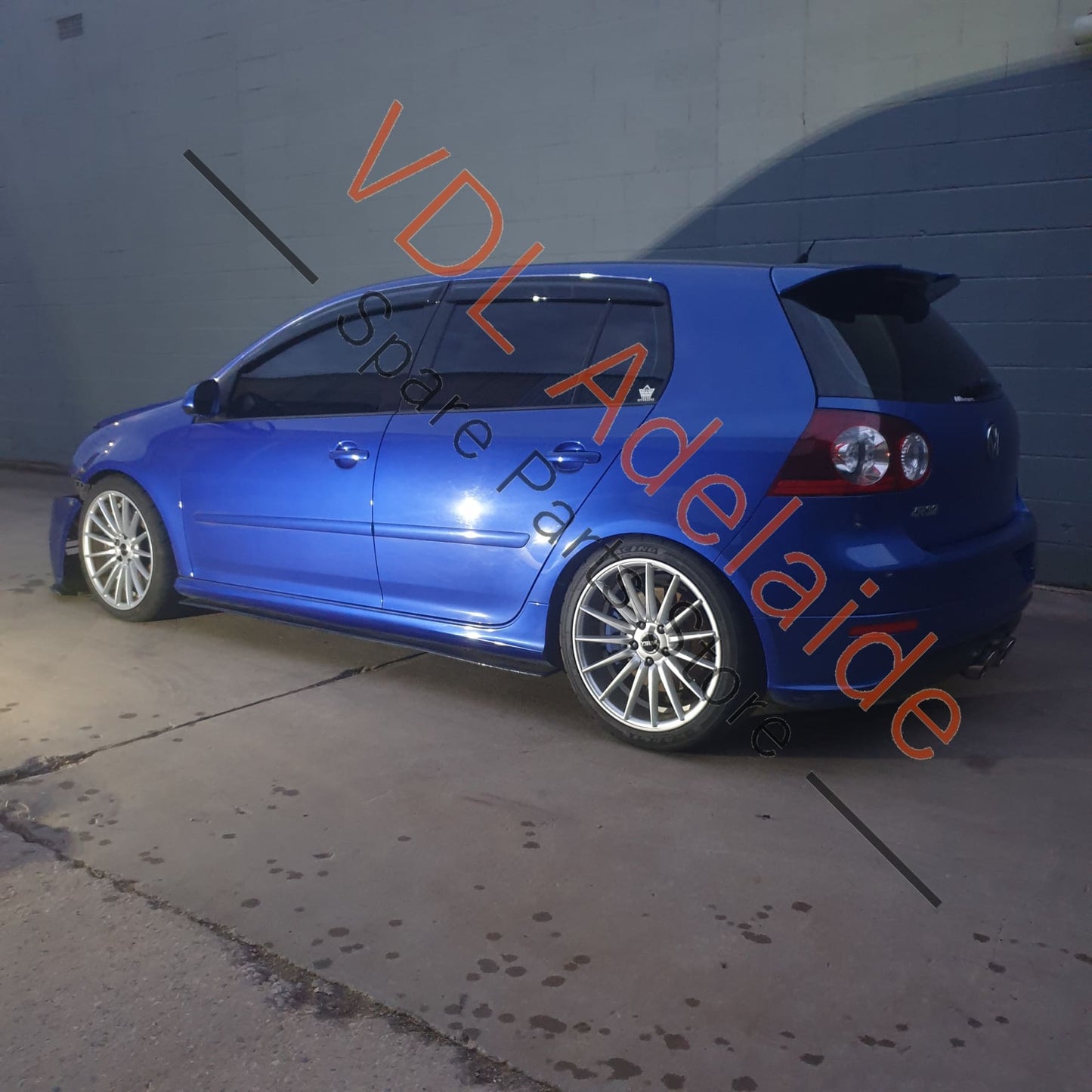     VW Golf MK5 R32 / Gti Flow Designs Side Splitter Skirt Set