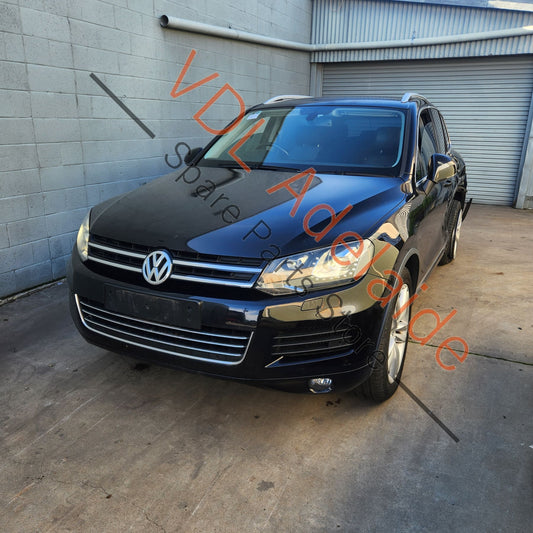     VW Touareg 7P Front Bumper Assembly compelte with grilles etc