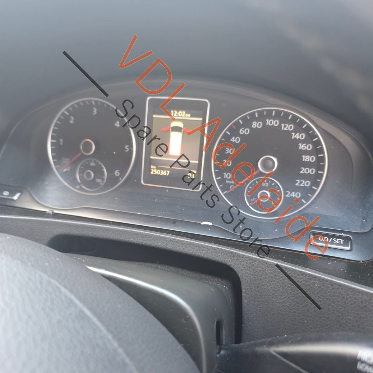 7E0920880E    VW Transporter T5 Dashboard Cluster Instrument Gauges 7E0920880E KM/h Diesel