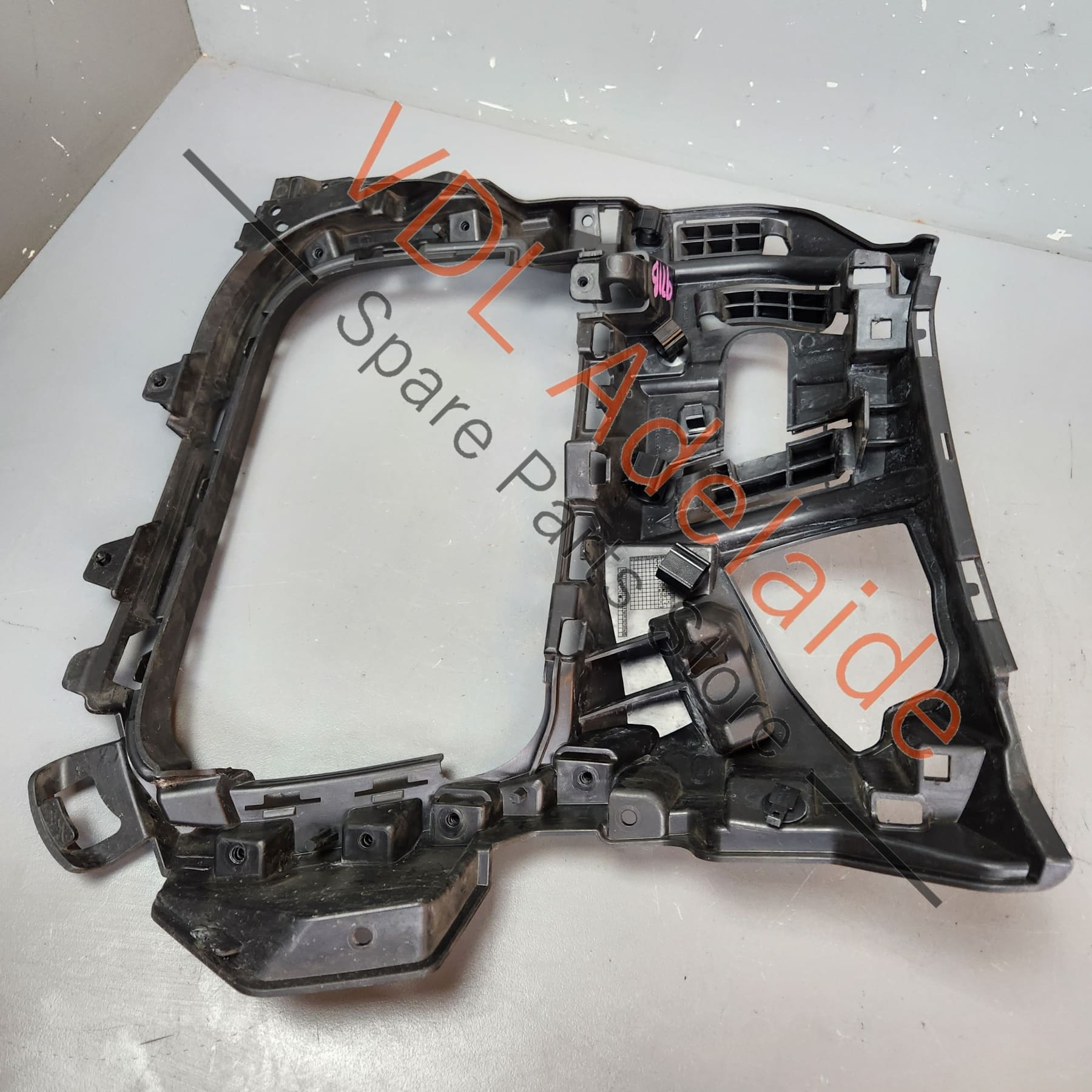 Porsche Panamera 971 Right Side Bumper Inner Support Bracket 971807682OK1 971807682OK1 971807682     