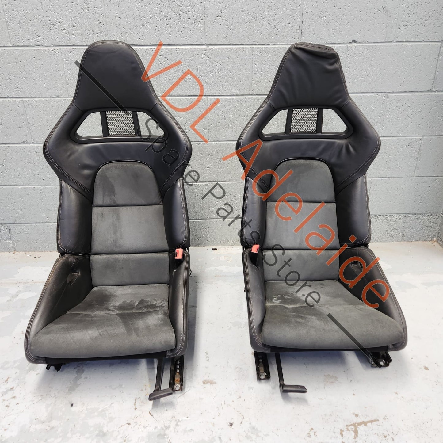 Genuine Original OEM Porsche 911 GT2 GT3 718 981 987 Carbon Fibre Wing Back Bucket Seats Seat Pair Folding Type